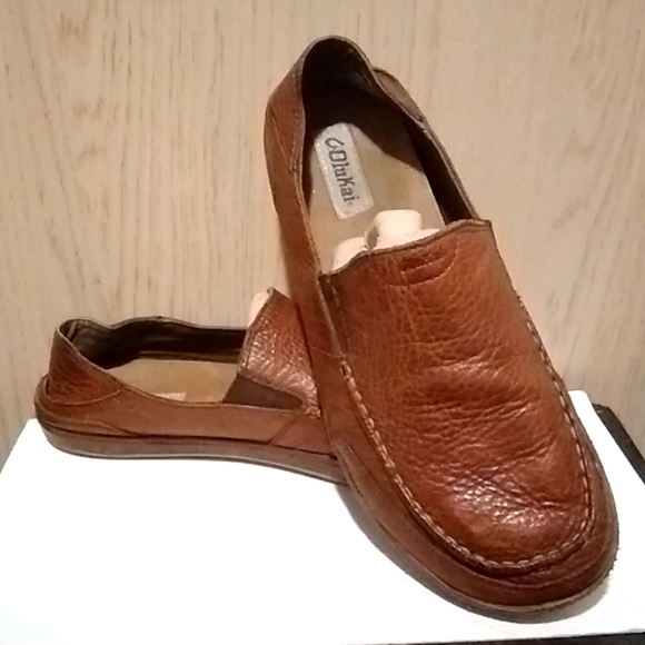 Olukai Shoes sz 11